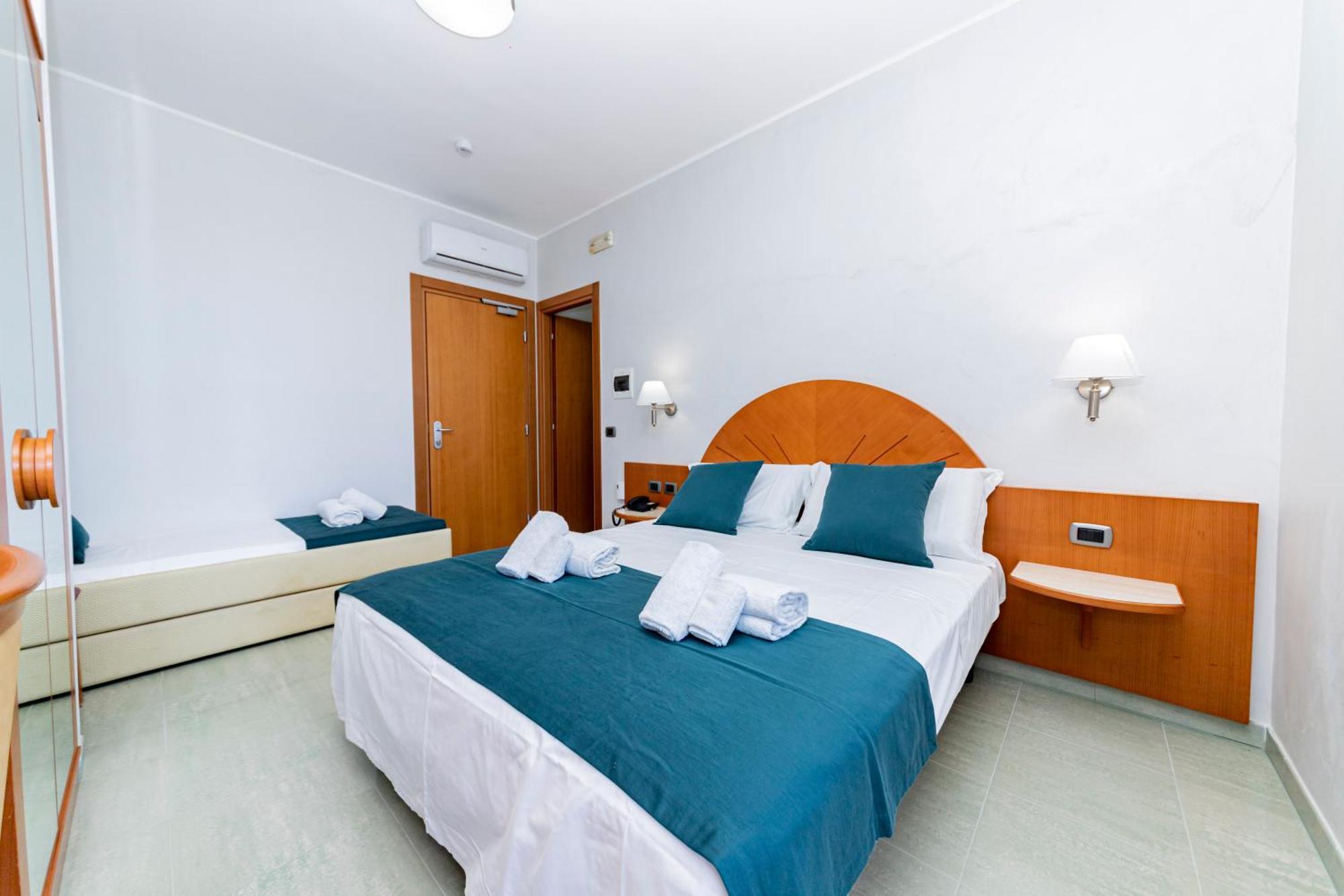 Hotel Alba Torre Lapillo Eksteriør billede